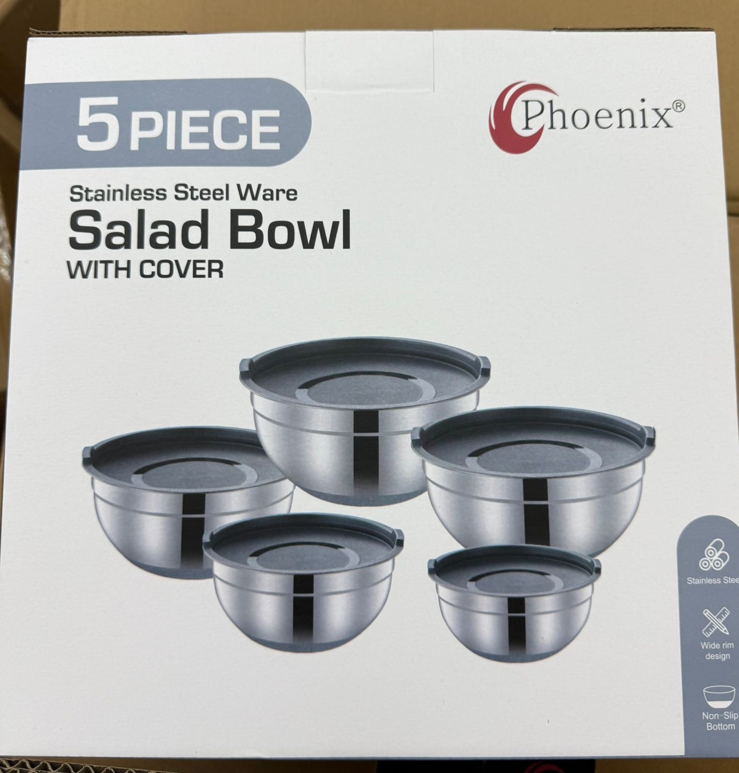 Salad bowl with cover